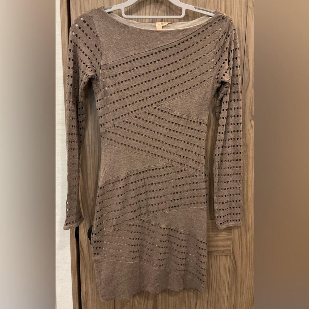 B44 Dressed Womens Long Sleeve Round Neck Raw Cut Dress Size XS